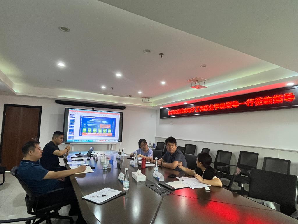 0d36d108352100e6541584f6f64cbbd