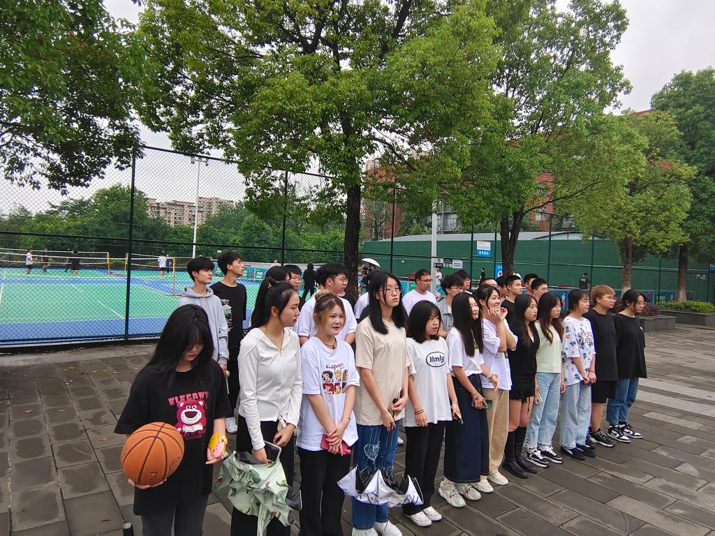 H`T`))1(189MF~}GU2%4GYK